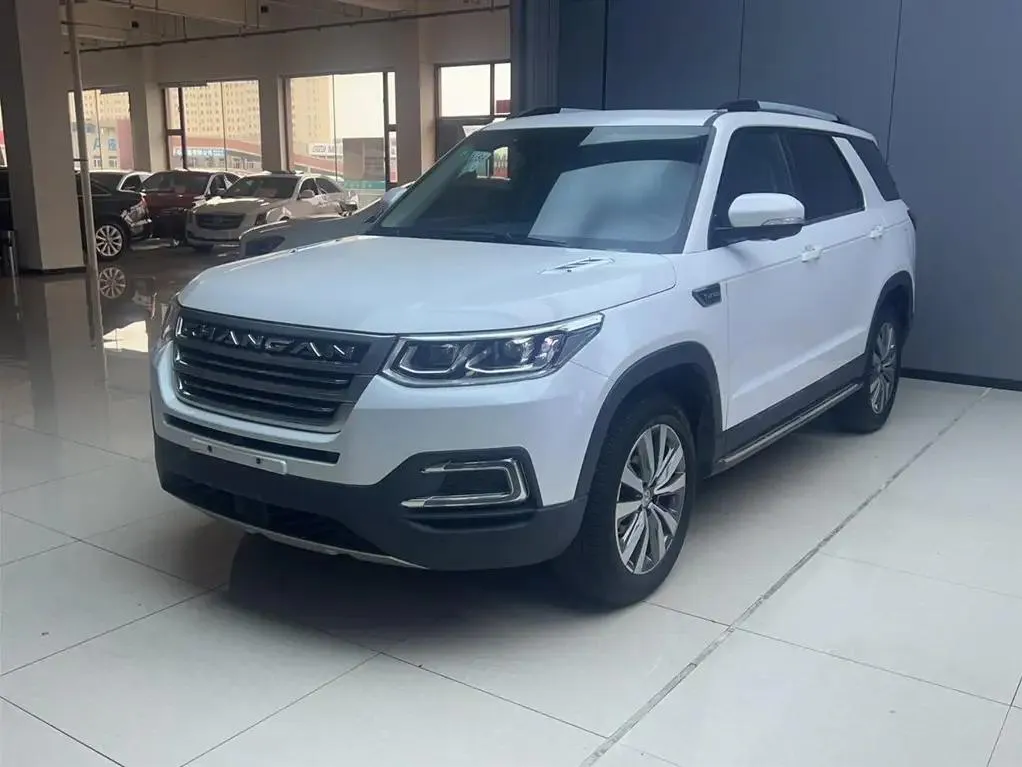 Changan Changan CS95 — Blanc