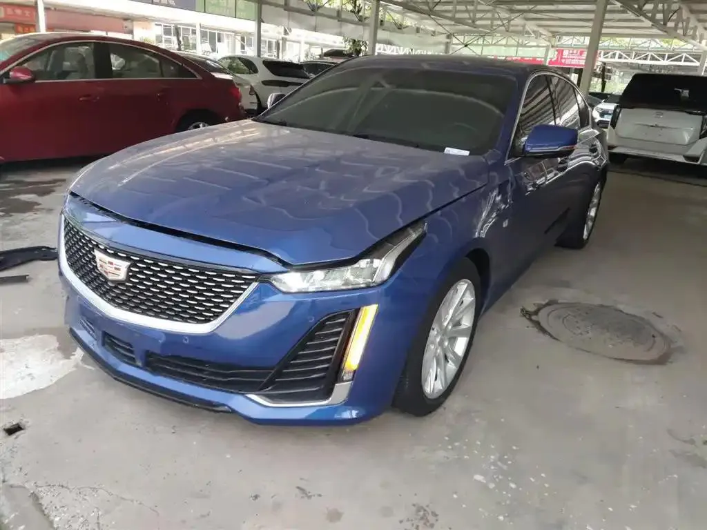 Cadillac Cadillac CT5 — Blue