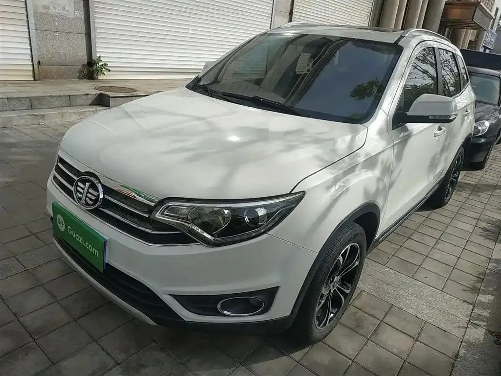 FAW FAW Senia R7 — White