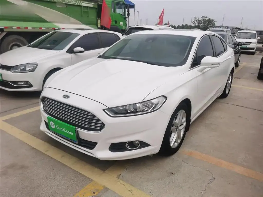 Ford Ford Mondeo — Branco