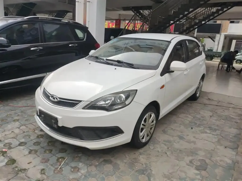 Chery Chery Fulwin 2 — Blanc