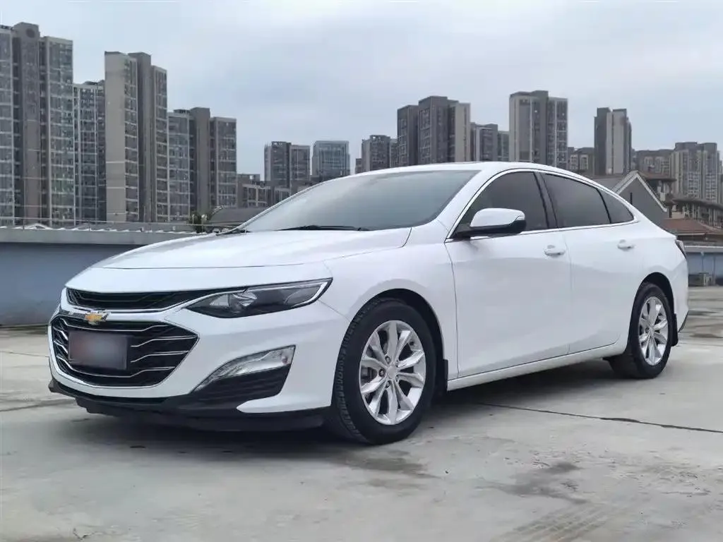 Chevrolet Chevrolet Malibu XL — Blanc