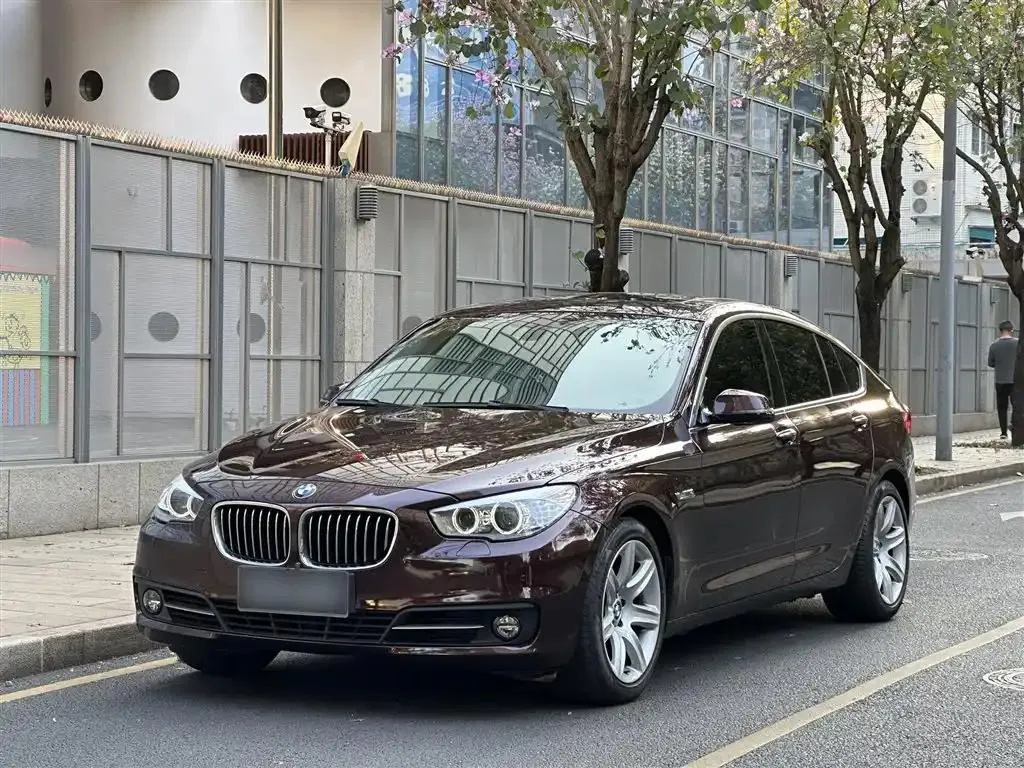 BMW 5 Series 5 Series GT 2015 528i Leading Edition — photo 1