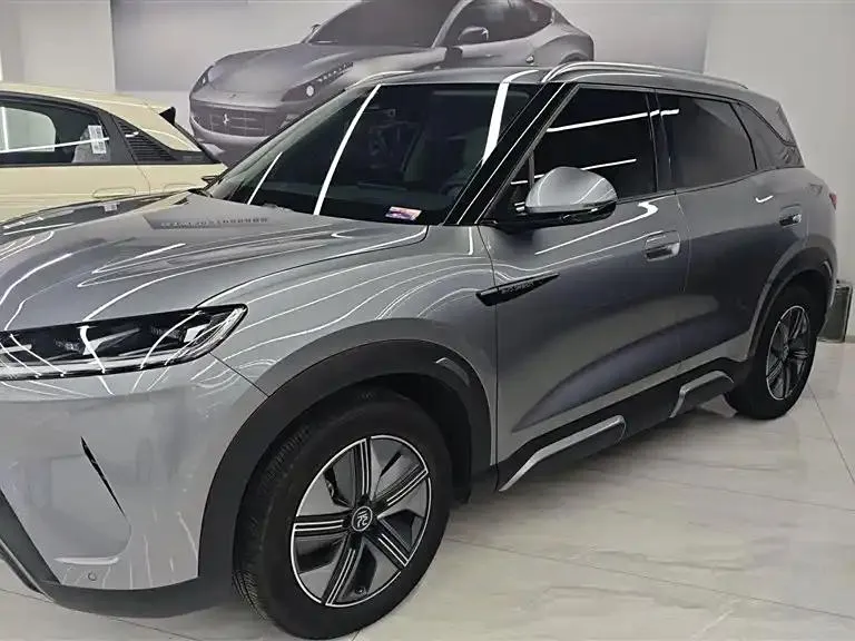 BYD BYD Yuan UP — Silver / Gray