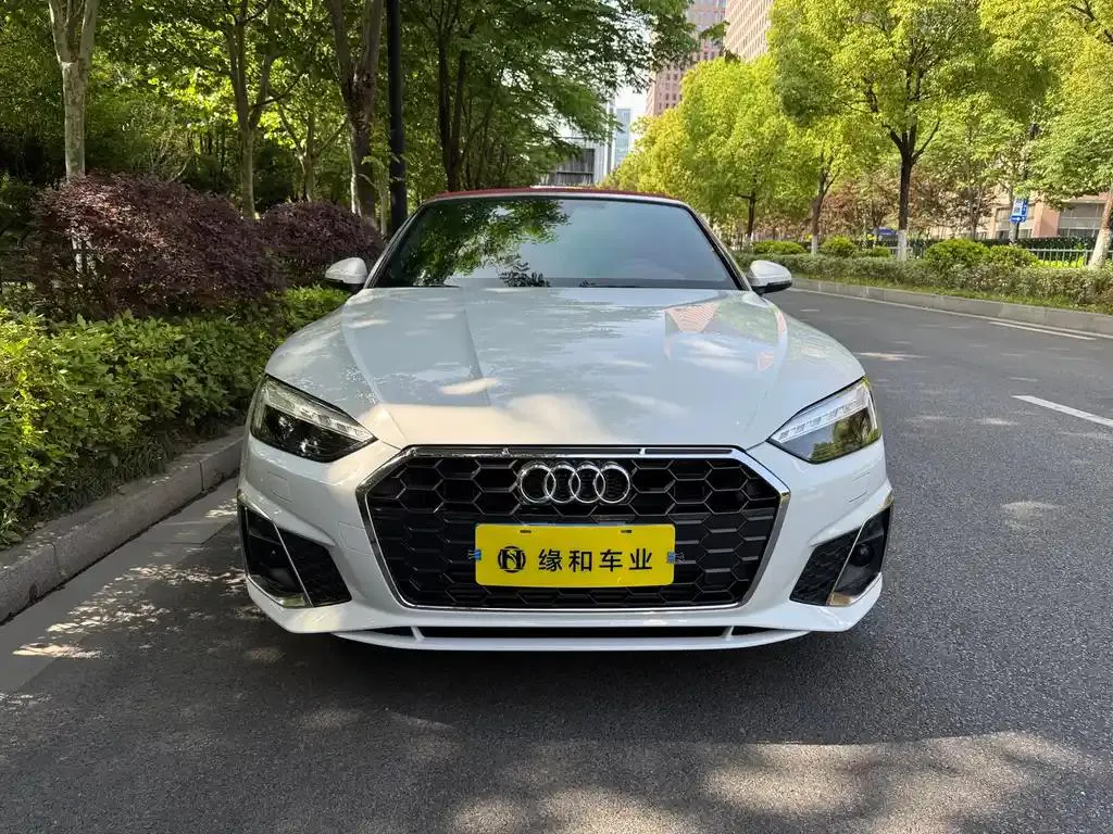Audi A5 A5 (Imported) 2024 Cabriolet 40 TFSI Fashion Dynamic Edition — عرض الصورة 2