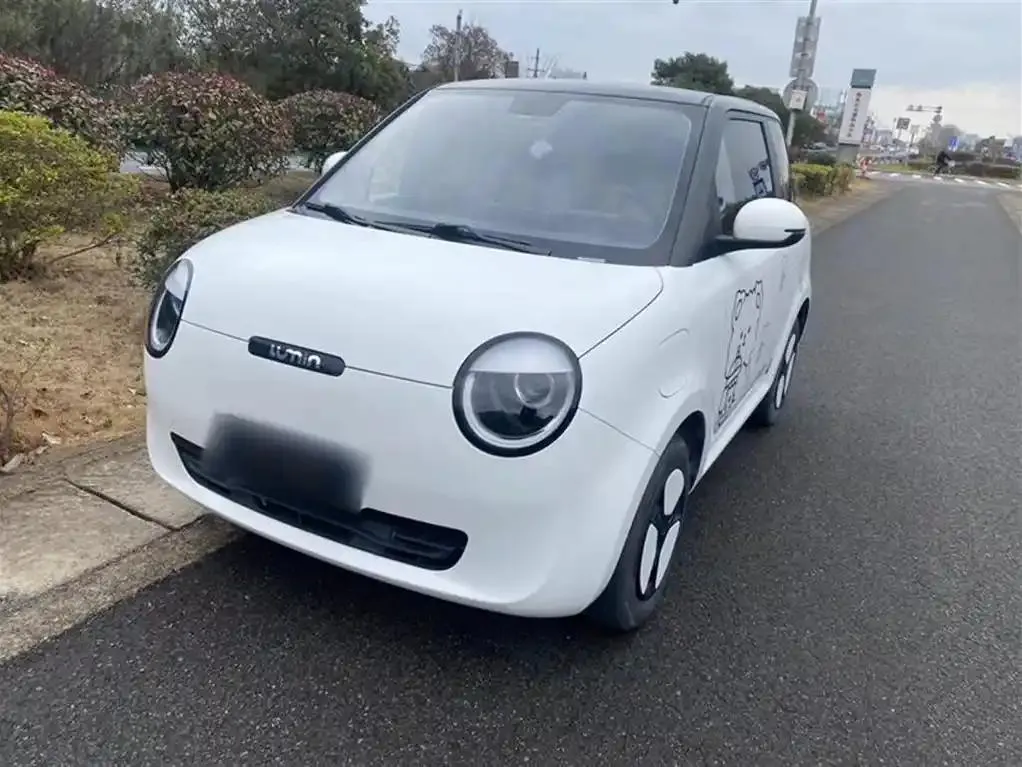 Changan Changan Lumin — أبيض