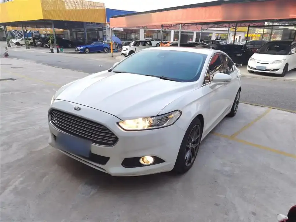Ford Ford Mondeo — Branco