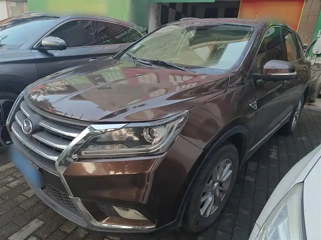 BAIC BAIC Huansu S6 — Champanhe