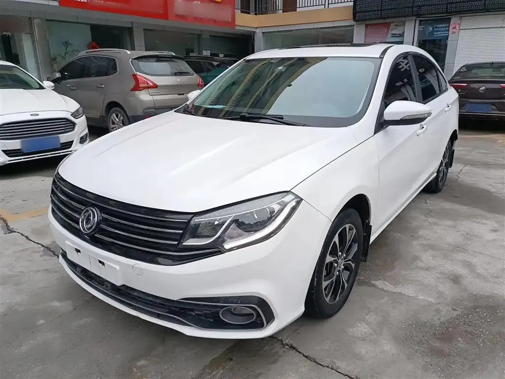 Dongfeng Dongfeng Forthing Jingyi — White