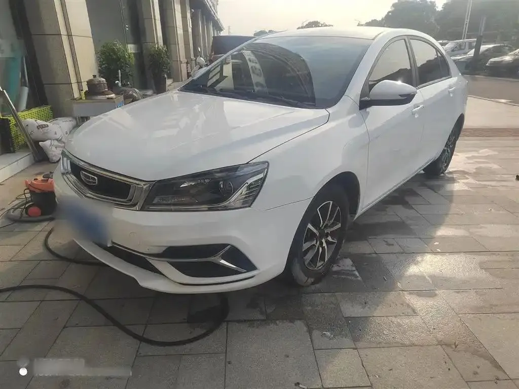 Geely Emgrand Emgrand 2019 Leading Edition 1.5L Manual Luxury National VI — photo 1