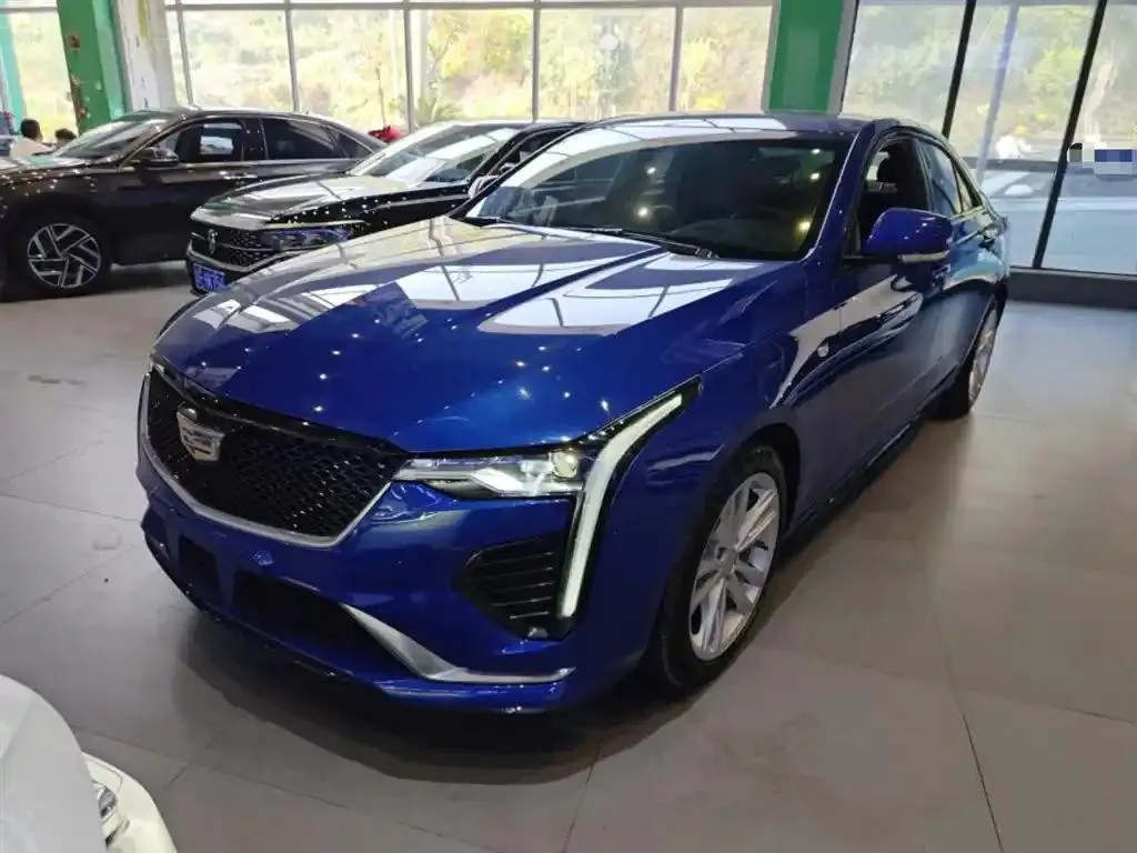Cadillac Cadillac CT4 — Blue