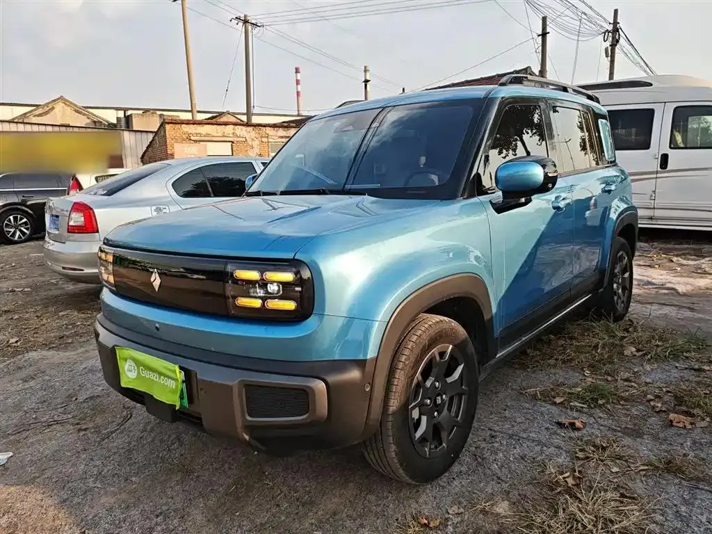 Baojun Yep Yueye Plus 2024 Zhizun Edition 4 Seaters — photo 1