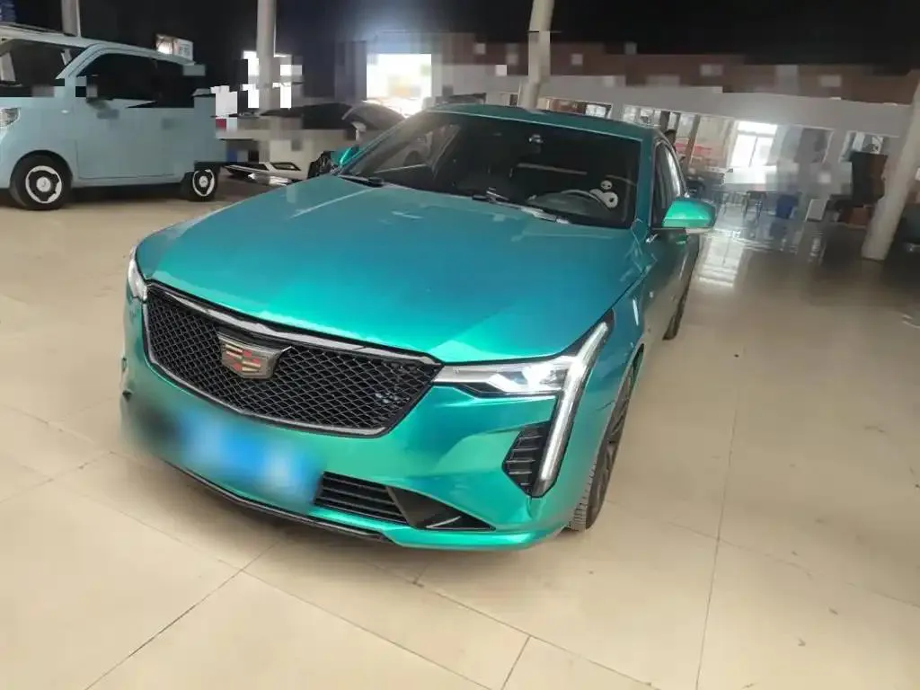 Cadillac Cadillac CT4 — Green