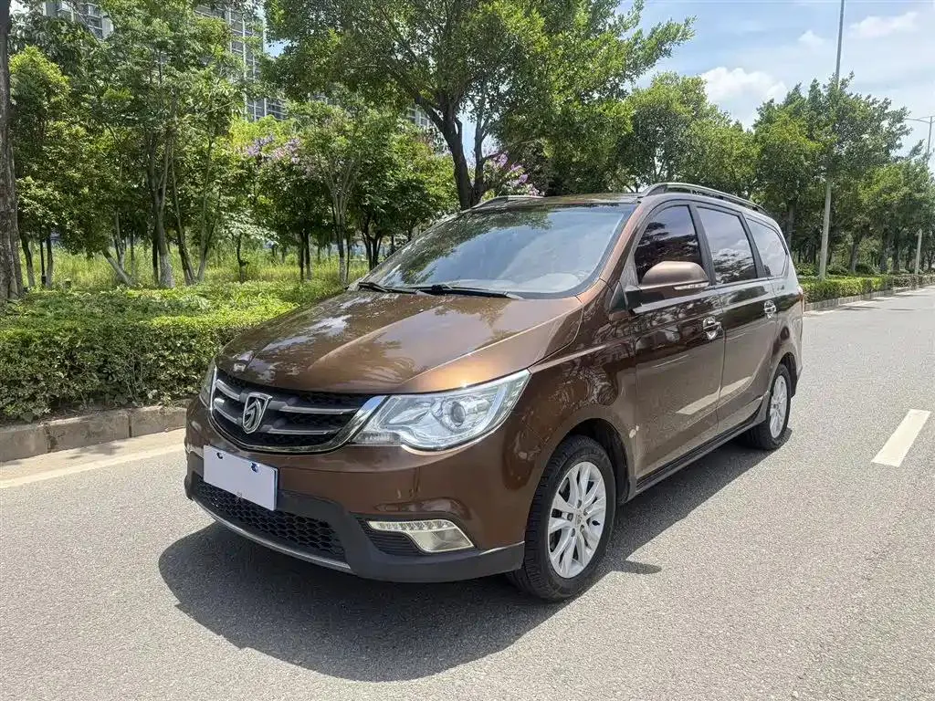 Baojun 730 730 2014 1.5L Manual Comfort ESP Edition 7 Seaters — photo 1