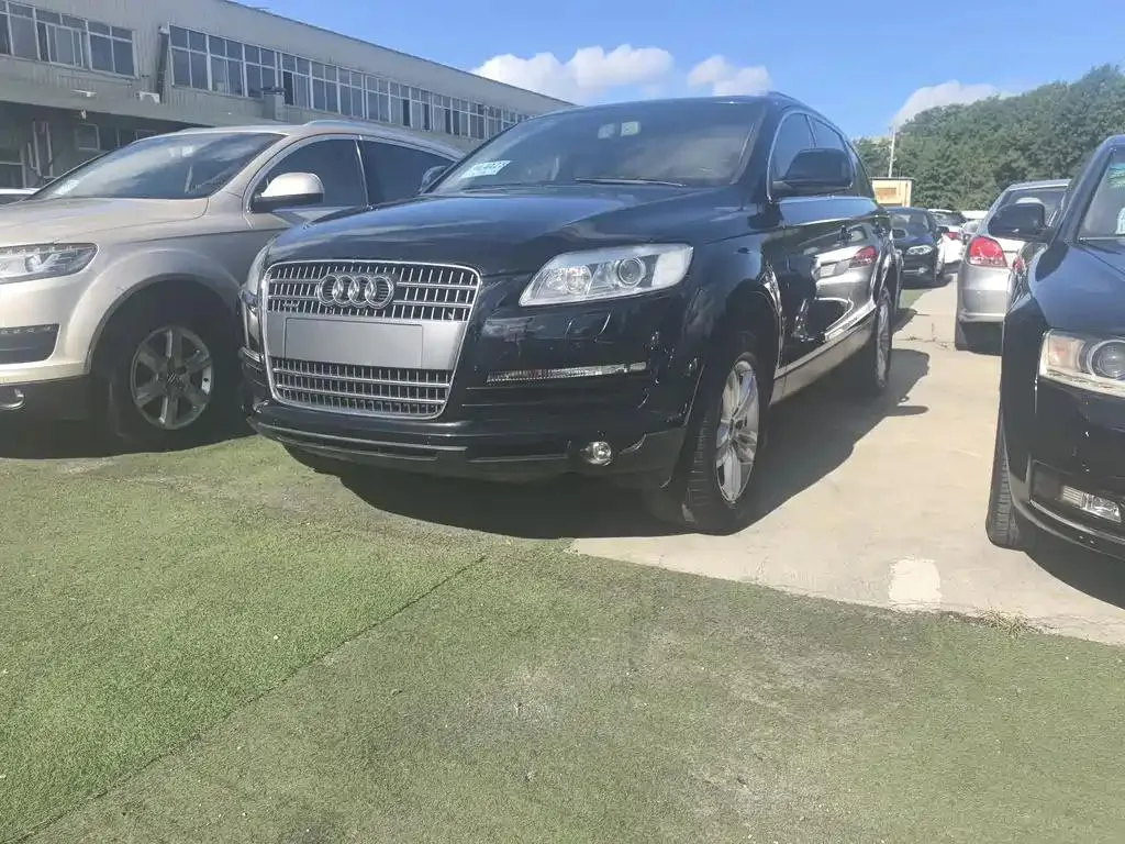Audi Q7 Q7 2010 3.6 FSI quattro Comfort Edition — photo 1