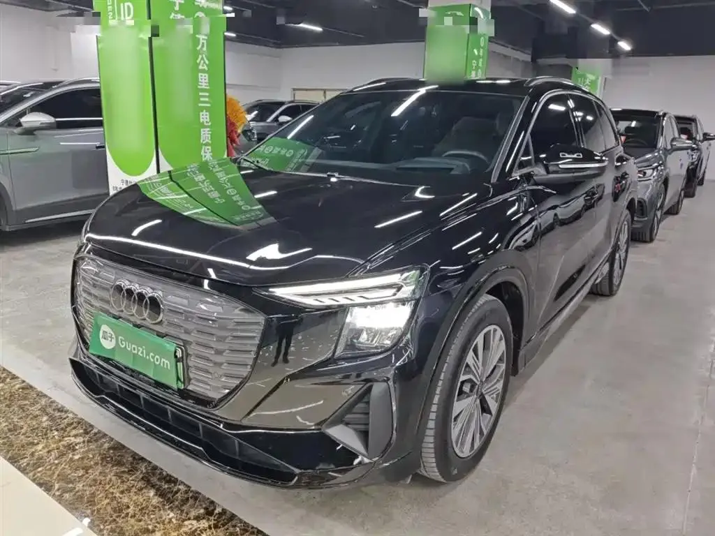 Audi Q5 e-tron Q5 e-tron 2023 40 e-tron Shining Mecha Suit — View photo 2