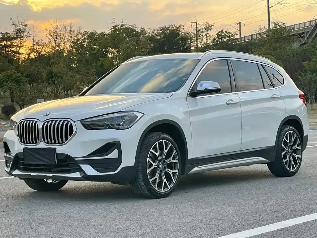 BMW X1 X1 2022 facelift xDrive25Li Premium Edition — photo 1