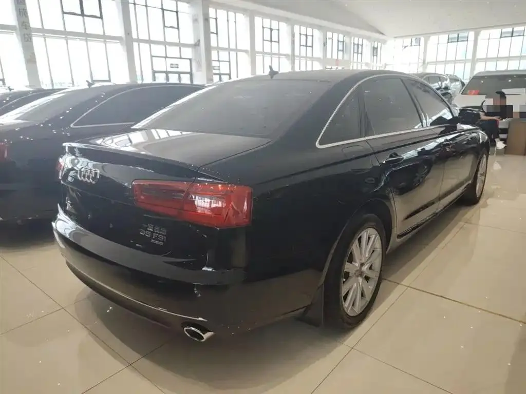 Audi A6L A6L 2015 35 FSI quattro Comfort Edition — Ver foto 5
