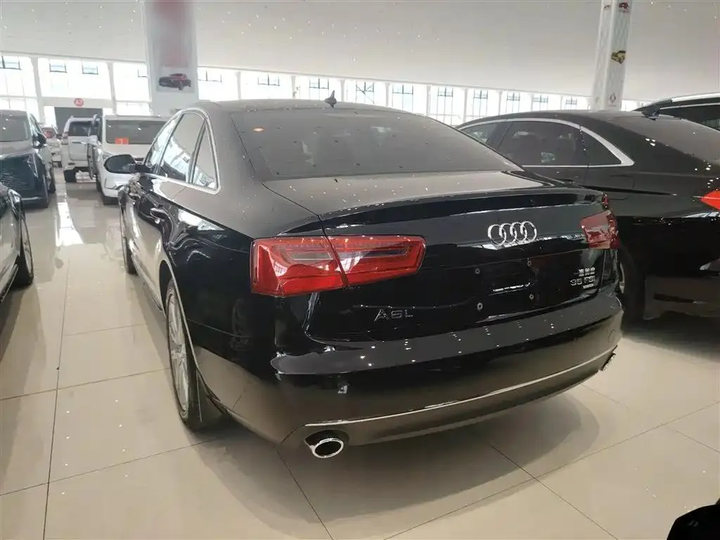 Audi A6L A6L 2015 35 FSI quattro Comfort Edition — Ver foto 6