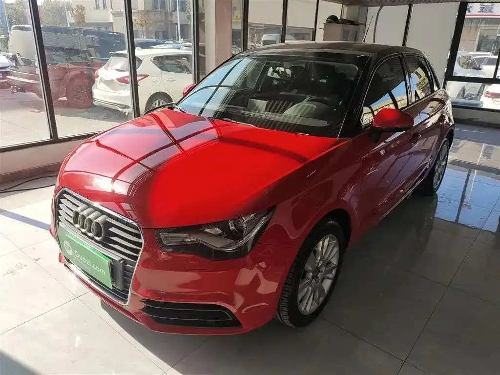 Audi A1 A1 2014 30 TFSI Sportback Technology Edition — photo 1