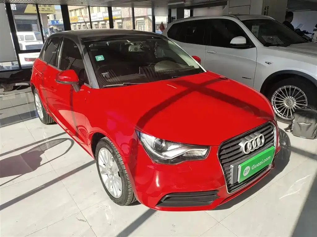 Audi A1 A1 2014 30 TFSI Sportback Technology Edition — View photo 4