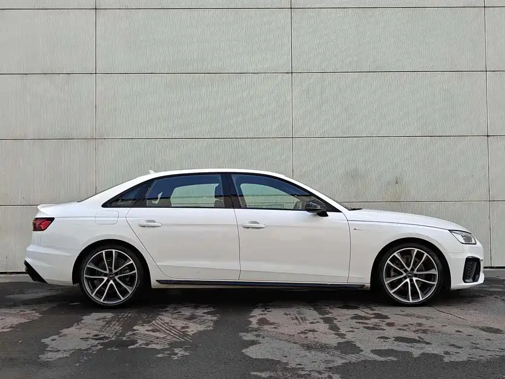 Audi A4L A4L 2023 40 TFSI quattro Luxury Dynamic Edition — View photo 3