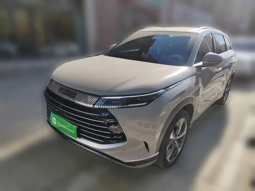 BYD BYD Frigate 07 — Argenté / Gris