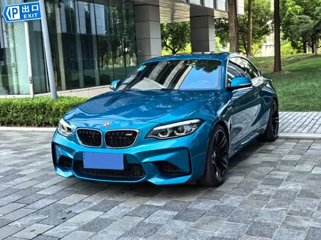 BMW BMW M2 — أزرق