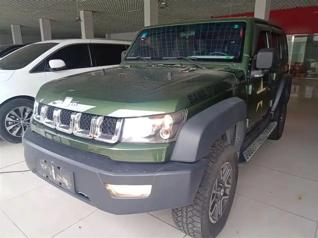 BAIC ing Off-road Beijing BJ40 2018 40L 2.0T Manual Diesel 4WD Premium Edition — photo 1