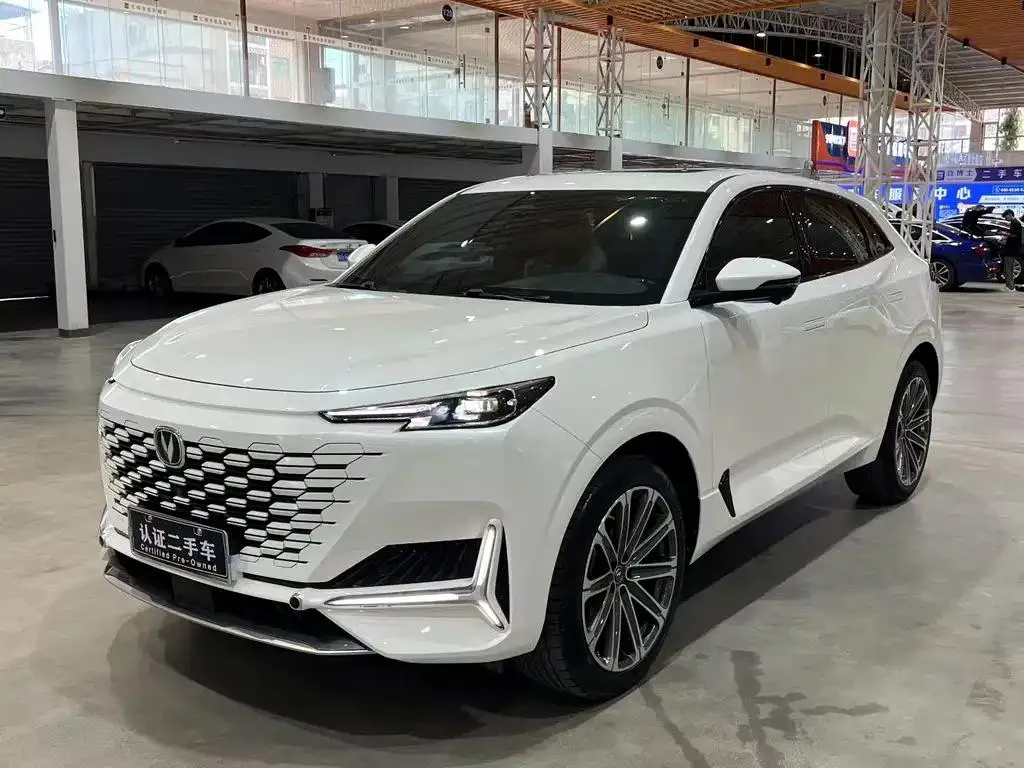 Changan UNI-K UNI-K 2024 2.0T 2WD Global Edition — photo 1
