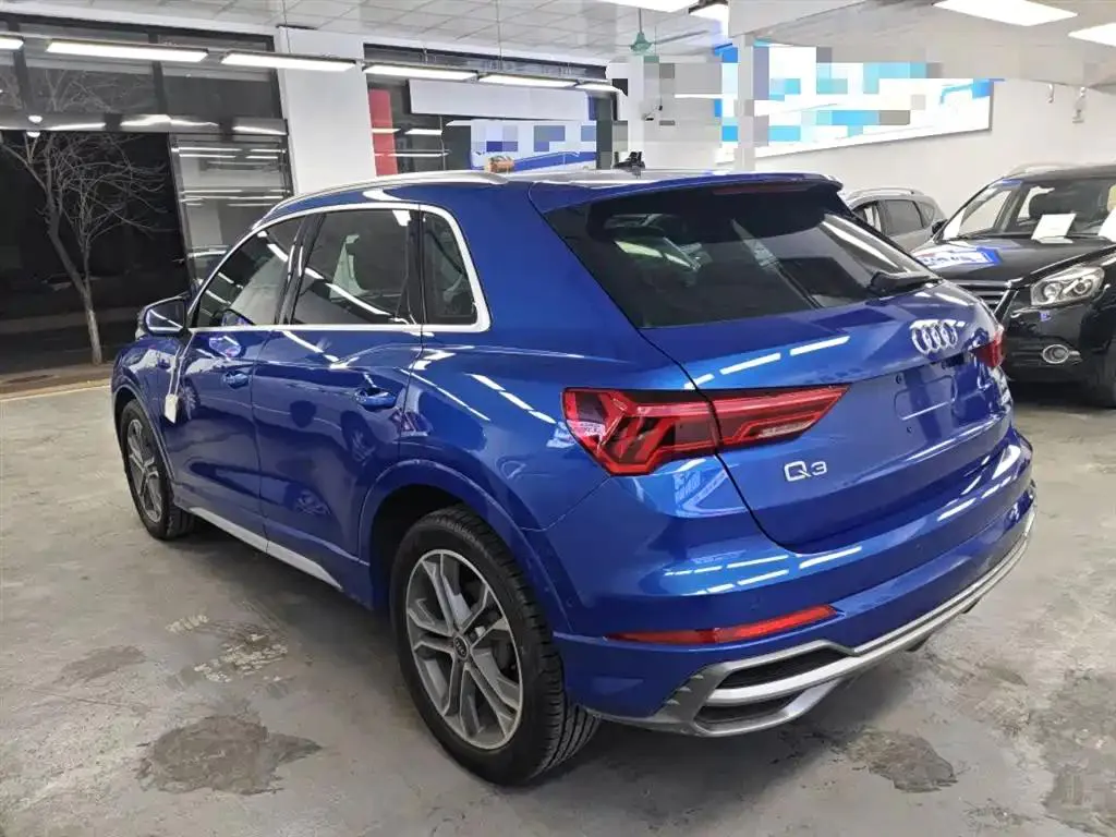 Audi Q3 Q3 2021 40 TFSI Stylish Dynamic Edition — عرض الصورة 5