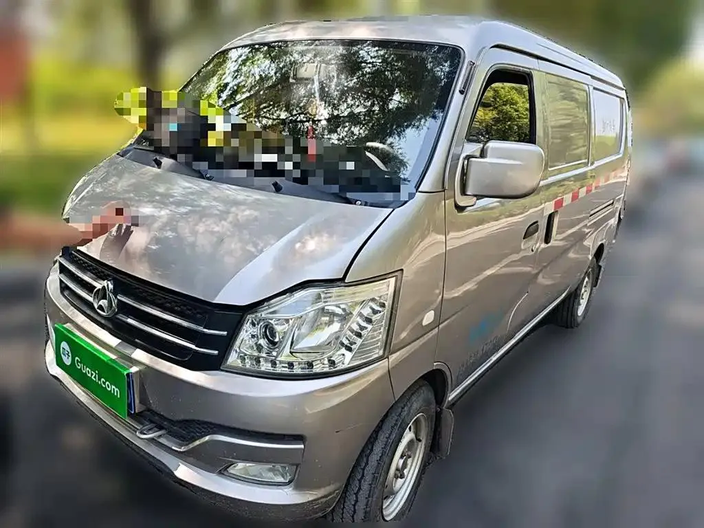 Changan Changan Kuayue V3 — Silver / Gray