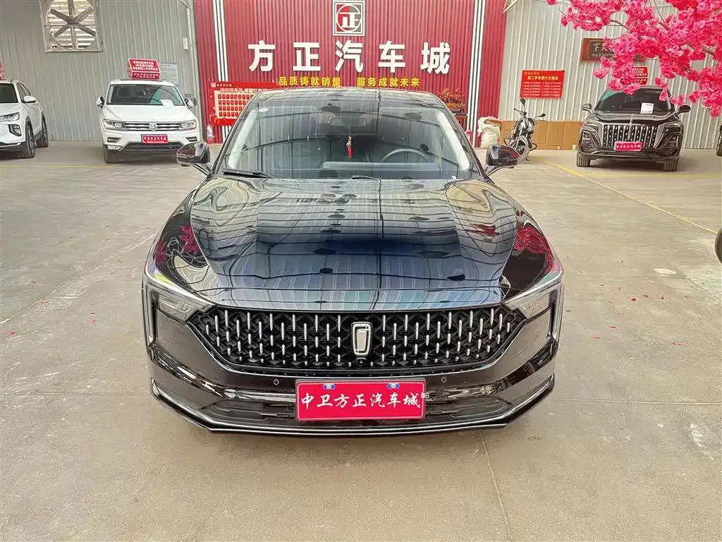 Bestune B70 B70 2025 Dragon Glory Edition 1.5T Comfort Edition — photo 1