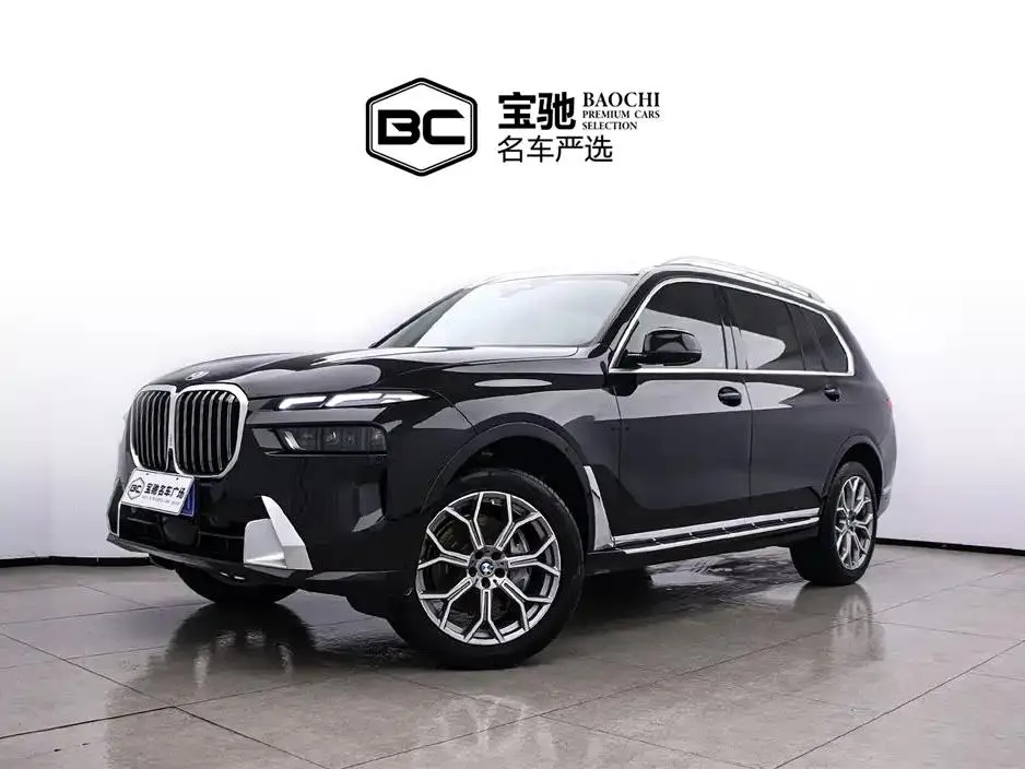 BMW BMW X7 — أسود