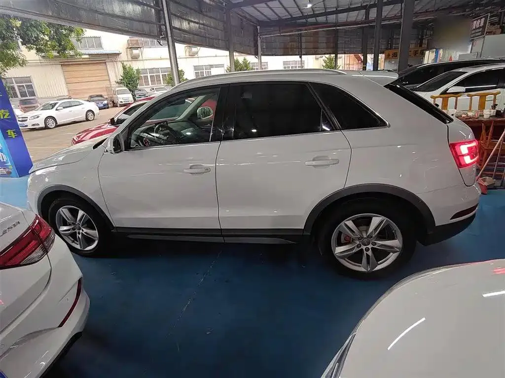 Audi Q3 Q3 2018 30th Anniversary Model 30 TFSI Fashion Edition — View photo 5