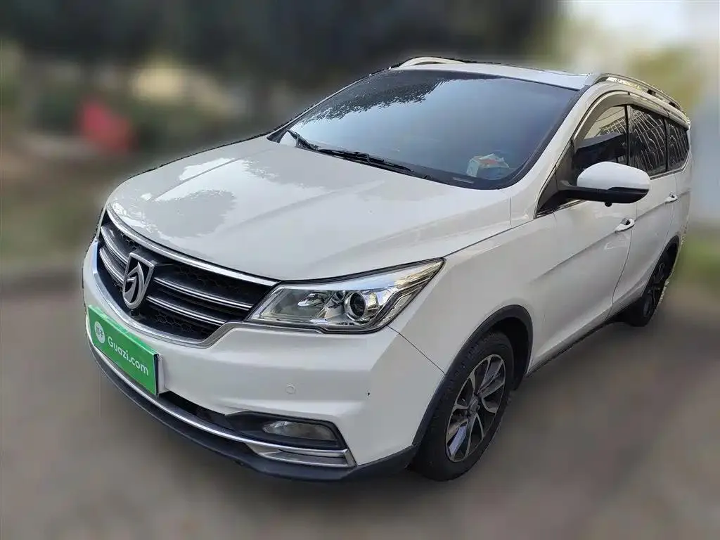 Baojun 730 730 2017 1.5T DCT Fashion Edition 7 Seater National V — photo 1