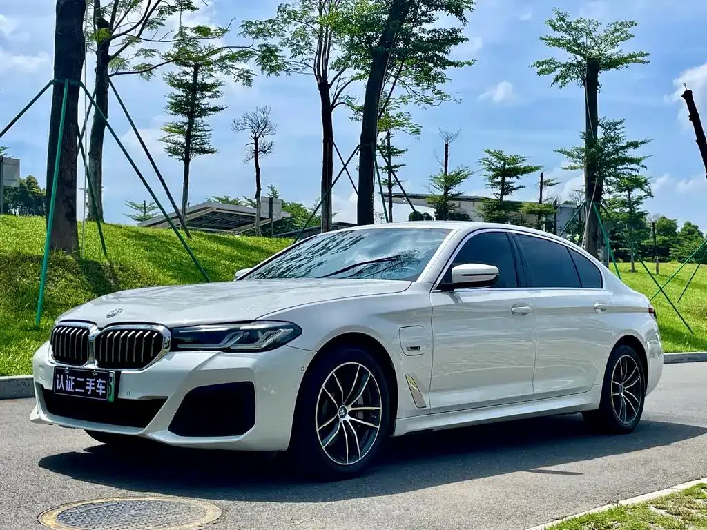 BMW 5 Series 5 Series New Energy 2022 535Le M Sports Package — photo 1
