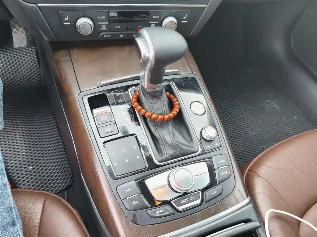 Audi A6L A6L 2015 35 FSI quattro Technology Edition — View photo 6