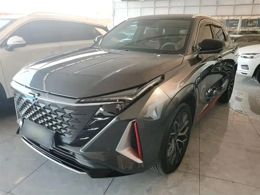 Changan Oshan Z6 Oushang Z6 2023 Blue Whale 1.5T DCT Smart Cool Edition — photo 1