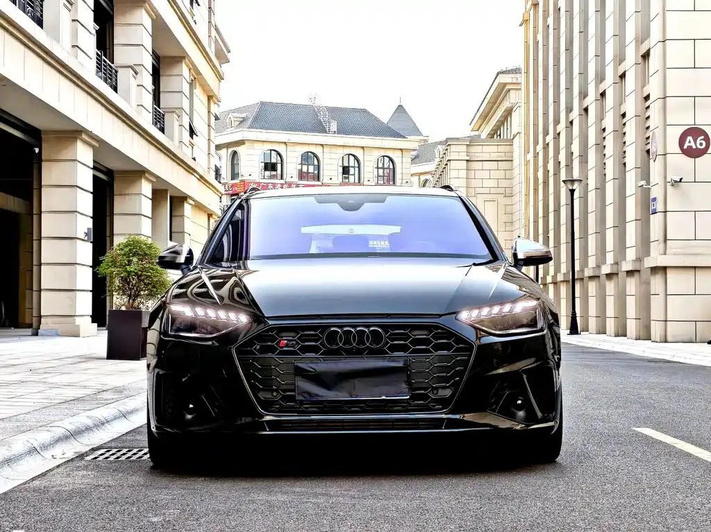 Audi Audi S4 — Black