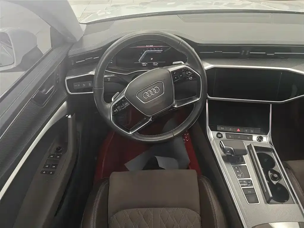 Audi A7L A7L 2024 45TFSI quattro S-line Vision Flow Crystal Set — Voir la photo 3