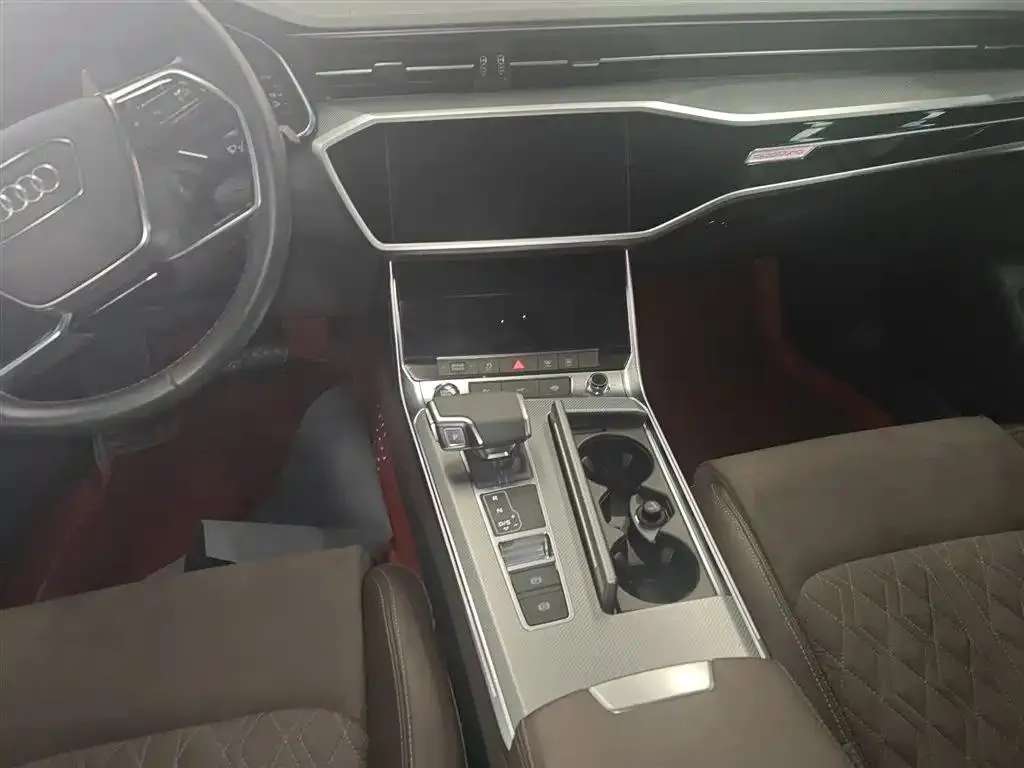 Audi A7L A7L 2024 45TFSI quattro S-line Vision Flow Crystal Set — Voir la photo 5