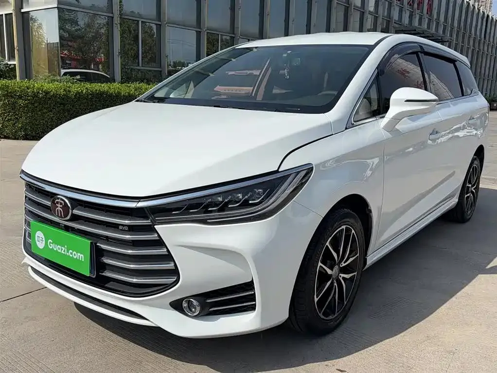 BYD Song MAX Song MAX 2018 1.5T Automatic Intelligent Connection Luxury 6 Seaters — photo 1