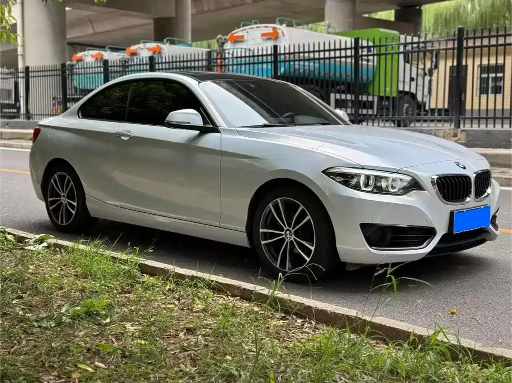 BMW 2 Series 2 Series (Imported) 2018 220i Sports Design Package — photo 1