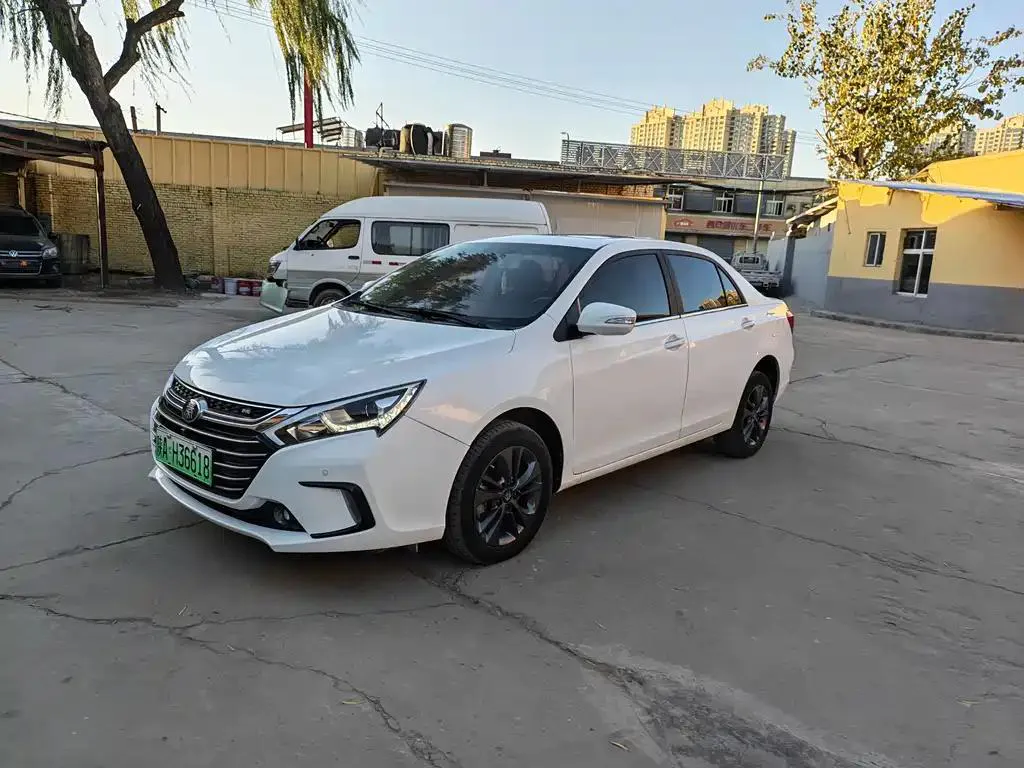 BYD Qin EV Qin New Energy 2017 1.5T Premium Edition — photo 1