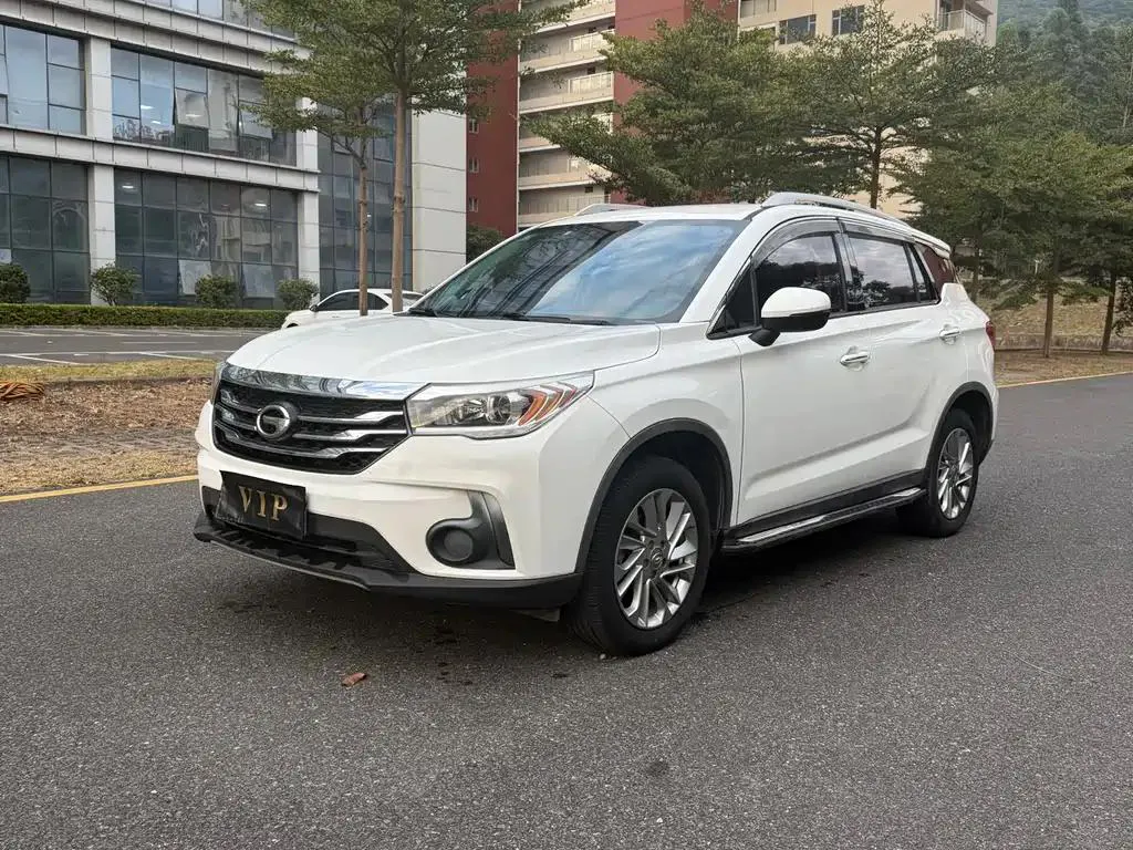 GAC Trumpchi Trumpchi Trumpchi GS4 2015 200T G-DCT Comfort Edition — photo 1