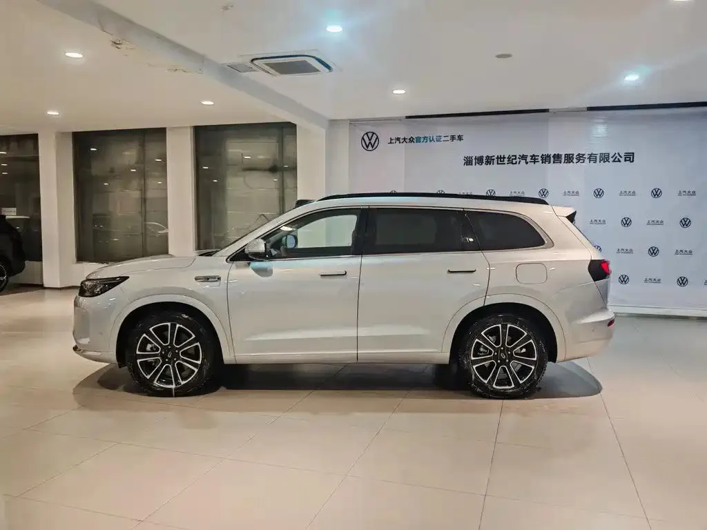 AITO M7 Wenjie M7 2024 1.5T Intelligent Driving 4WD Max Edition 6 Seaters — عرض الصورة 4