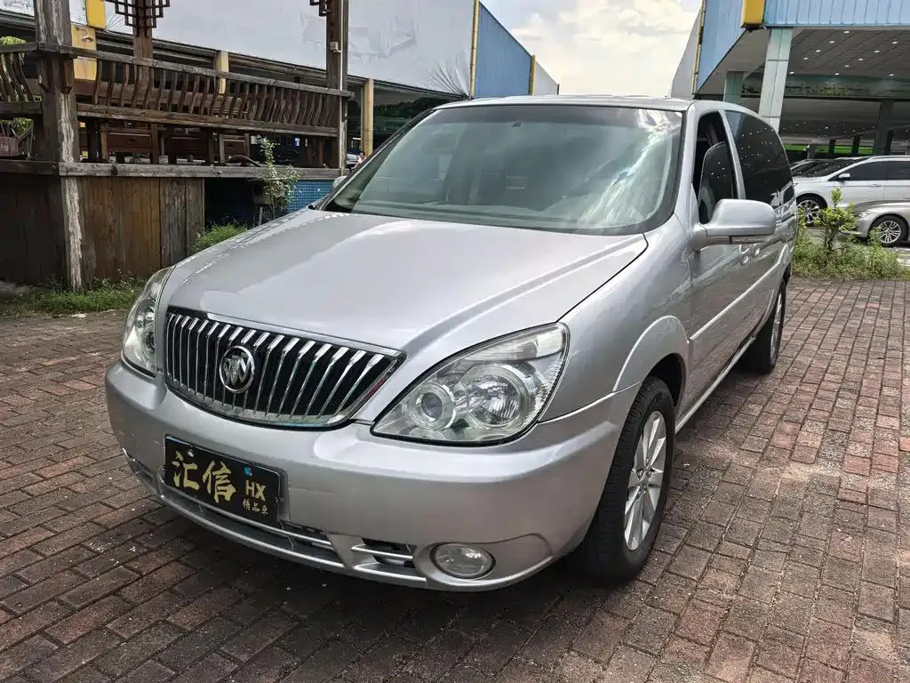 Buick GL8 GL8 2011 2.4L CT Comfort Edition — photo 1