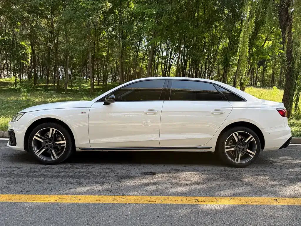Audi A4L A4L 2022 40 TFSI Luxury Elegance — Voir la photo 5