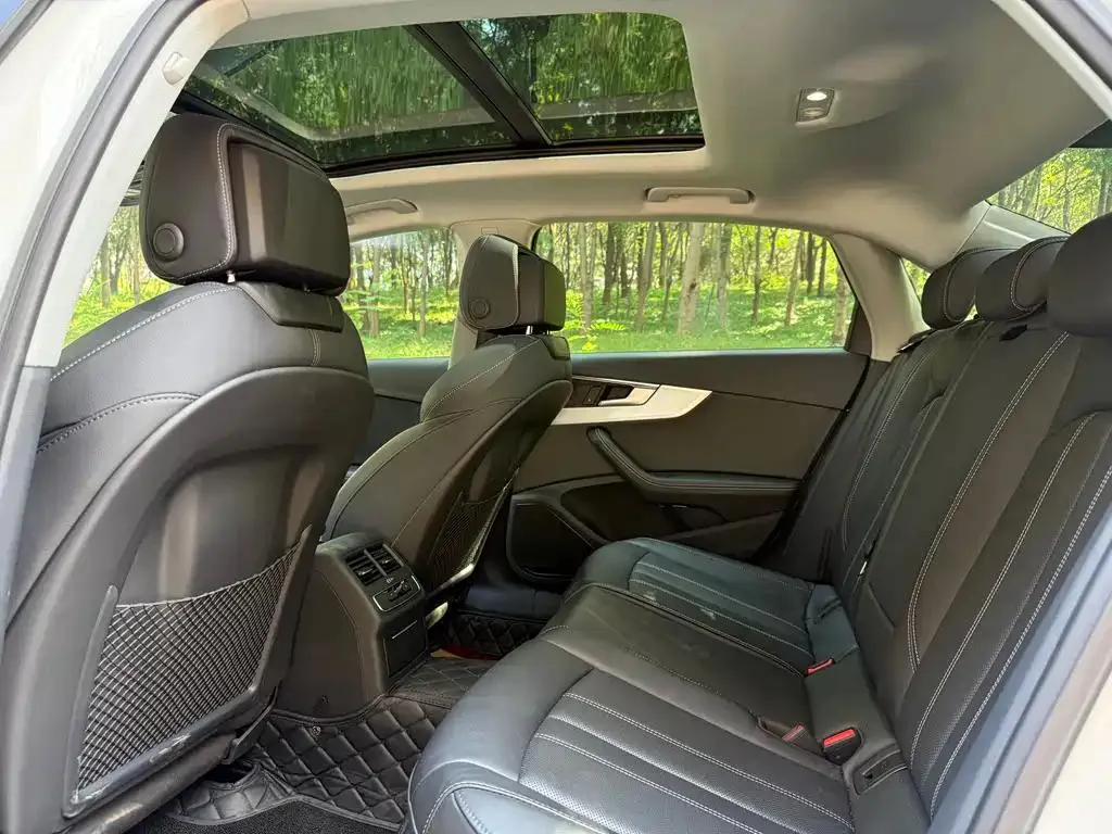 Audi A4L A4L 2022 40 TFSI Luxury Elegance — Voir la photo 6